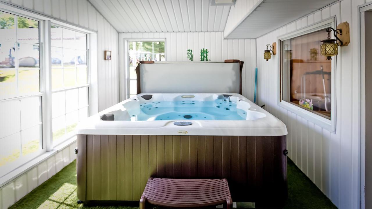 Auberge Papillon Lune Richmond Ngoại thất bức ảnh